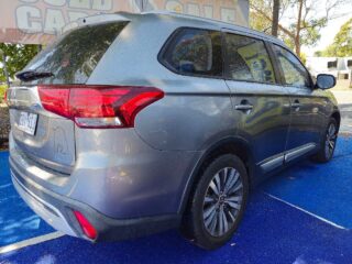 2019 Mitsubishi Outlander Outlander III (facelift 2018) Wagon Petrol Automatic black for sale at LENA AUS GROUP PTY LTD image 9