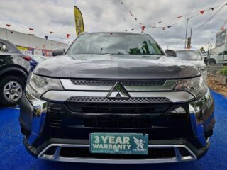 2019 Mitsubishi Outlander Outlander III (facelift 2018) Wagon Petrol Automatic black for sale at LENA AUS GROUP PTY LTD image 2
