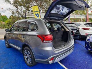 2019 Mitsubishi Outlander Outlander III (facelift 2018) Wagon Petrol Automatic black for sale at LENA AUS GROUP PTY LTD image 8