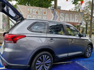 2019 Mitsubishi Outlander Outlander III (facelift 2018) Wagon Petrol Automatic black for sale at LENA AUS GROUP PTY LTD image 17