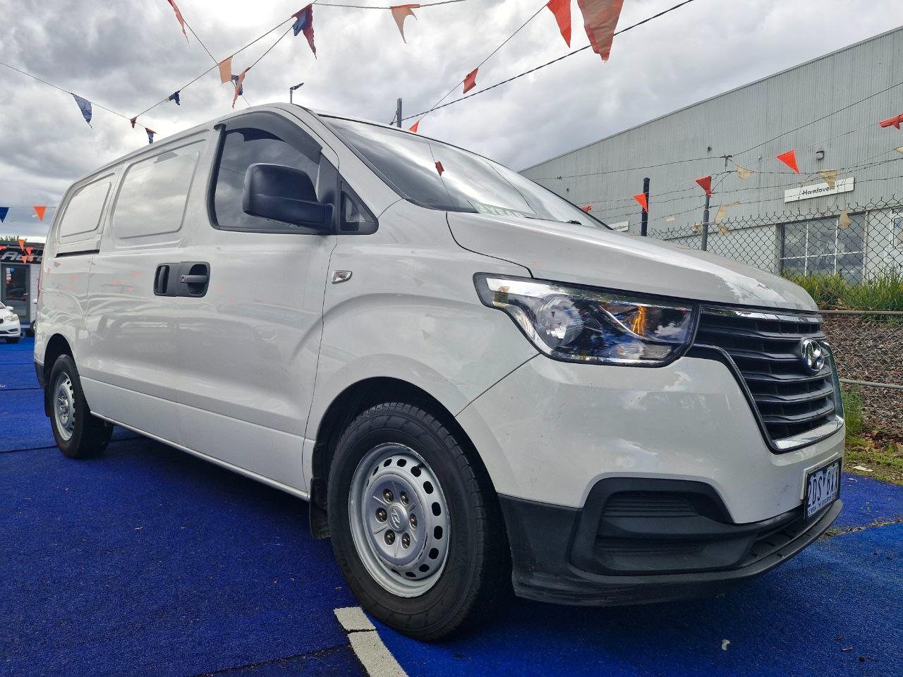 2019 Hyundai H 1 Van Diesel Automatic white for sale at LENA AUS GROUP PTY LTD image 1